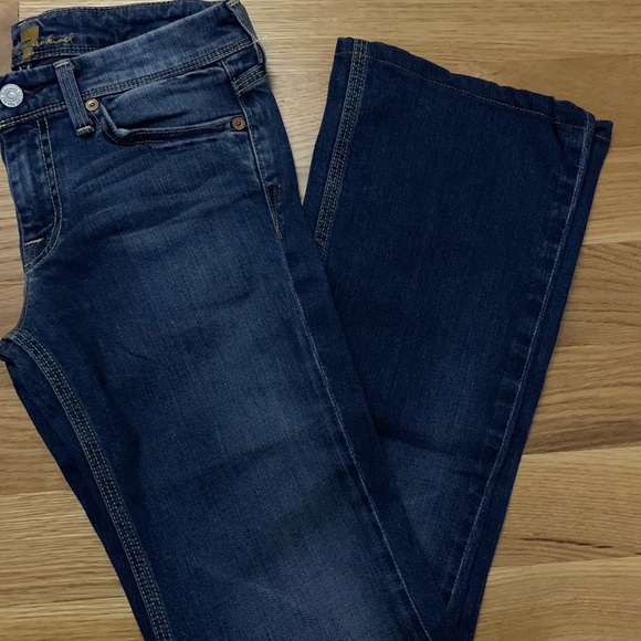 ❇️7 For All Mankind Low Flare Jeans❇️ - Picture 3 of 5
